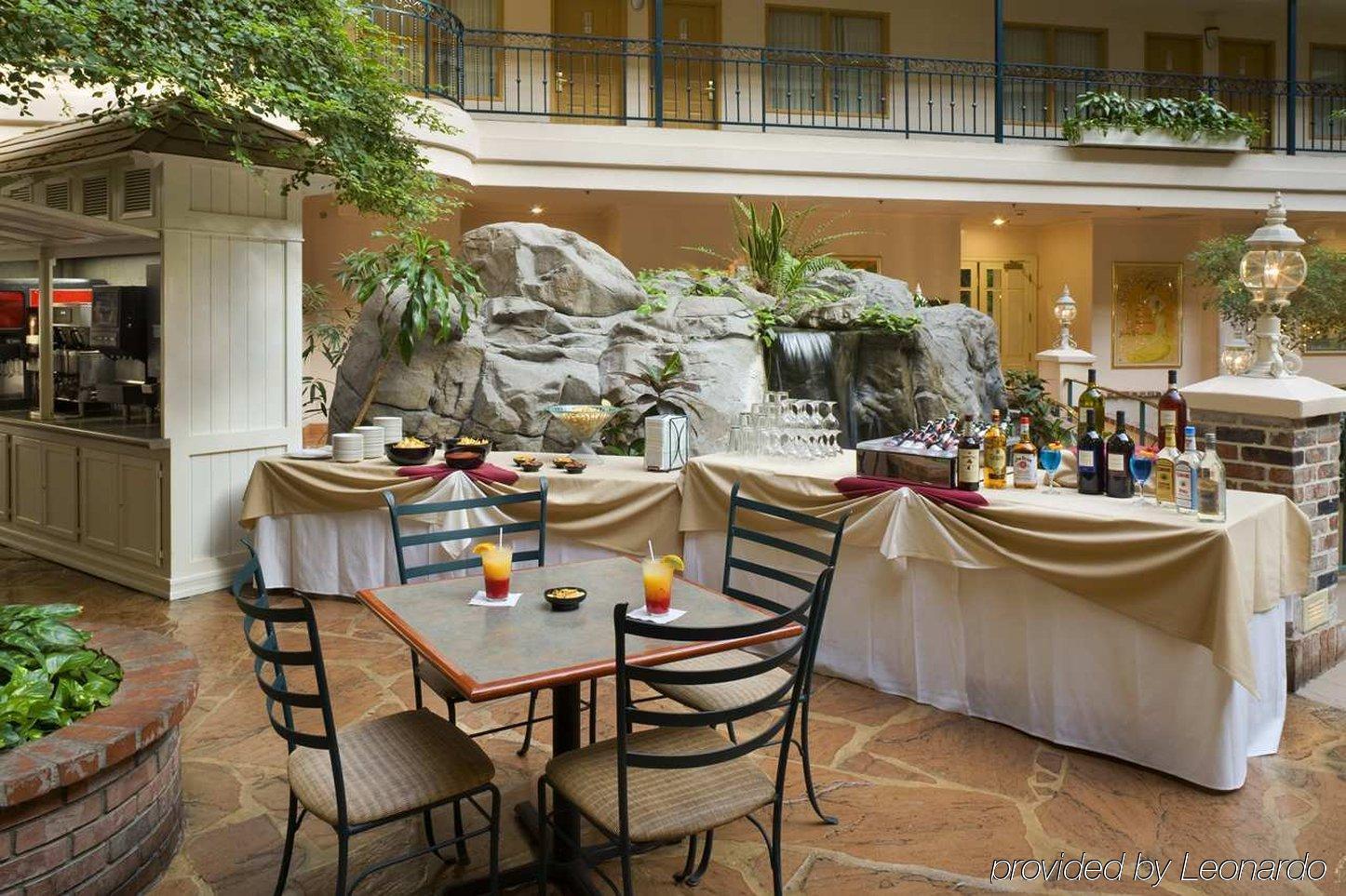 Embassy Suites By Hilton Anaheim North Restaurant billede